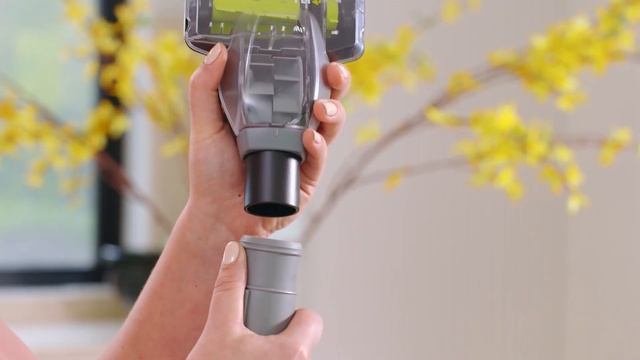 CleanView® Swivel Rewind Pet Reach Upright Vacuum Feature Overview смотреть онлайн