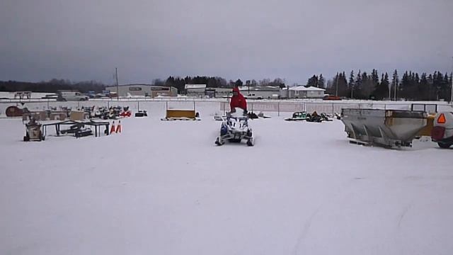 2009 Arctic Cat Bear Cat XT 570 смотреть онлайн