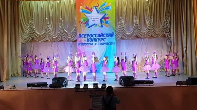 МБУ ДО ДДЮТ Образцовая студия эстрадного танца "Монпансье" танец "Малявка" смотреть онлайн
