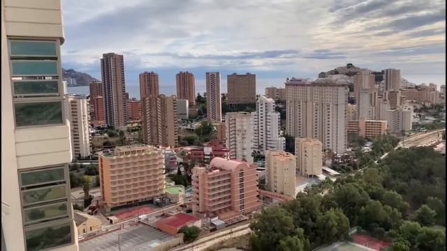 Купить квартиру в Испании. Апартаменты в Бенидорме, у моря. Недвижимость в Испании 2020. смотреть онлайн