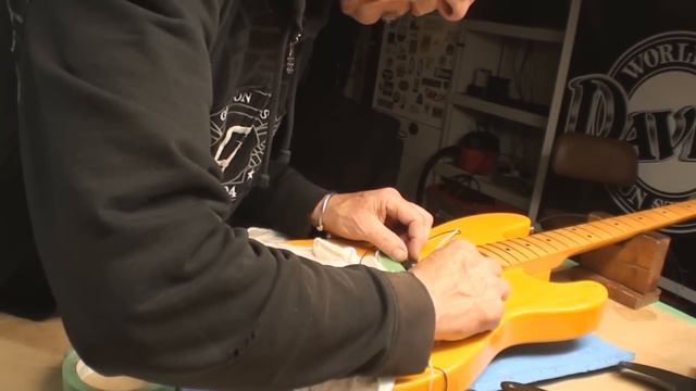 51 Precision Bass Reissue Gets Upgrades смотреть онлайн