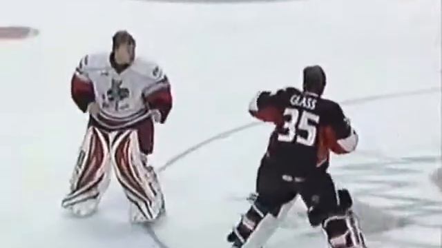 Hockeyfighters.cz 2008-2009 Binghamton (Yablonski) Vs Albany (Olson) .wmv