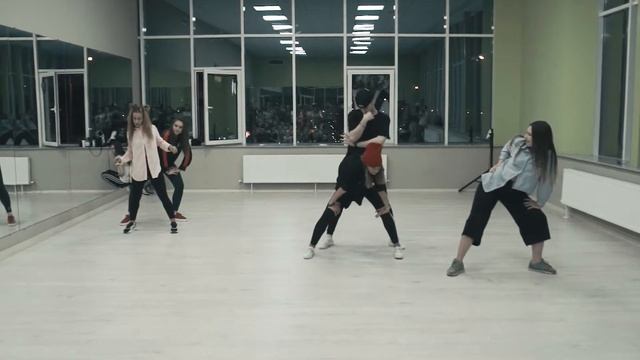 Dancehall в школе танцев «Без правил»