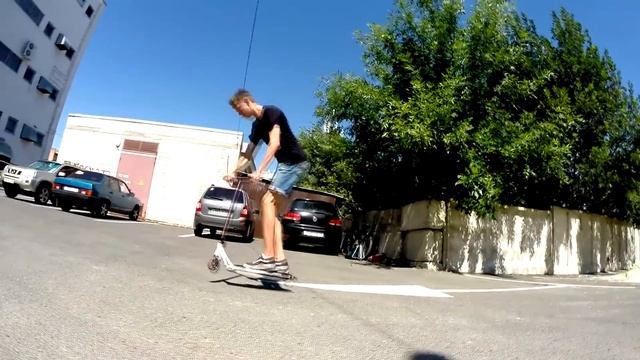 [O|S] Как делать 180` на самокате & How to 180` kick scooter смотреть онлайн