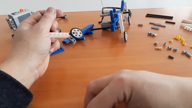 Лего 9686. Модель 23. Паук 1. Инструкция по сборке. смотреть онлайн