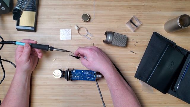 REPLACING THE CAPSULE ON A RODE NT2A смотреть онлайн