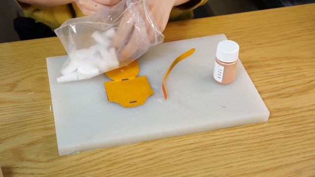 Vehicle key cover with asterisk button/자동차 키 커버 버튼에 별표 _making video_leather craft/가죽공예 смотреть онлайн