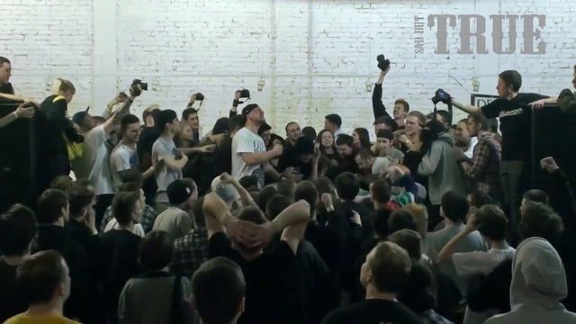 Jack Russell - 2 минуты @ LIVE 17/02/2013