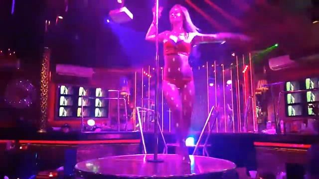 Katrin на сцене! красиво до мурашек, глаз не оторвать Samui Galaxi смотреть онлайн