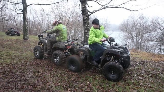 Электрический квадроцикл 4x4 без понижайки (желтый) в режиме 4х2 vs заднеприводного с понижайкой смотреть онлайн