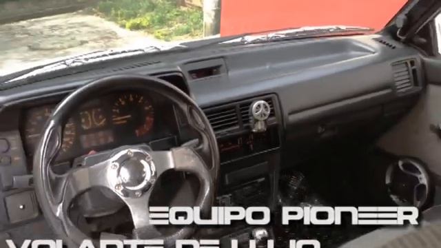 MAZDA 323 HS Blanco cristal смотреть онлайн