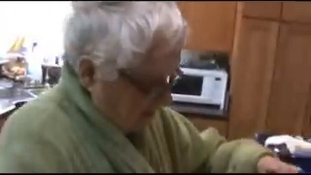 Odette Makes The World's Best Belgian Waffles Recipe смотреть онлайн