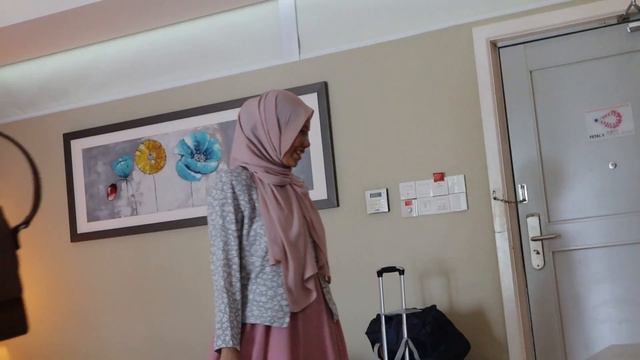 Staycation - LEXIS HIBISCUS PD - GAMUDA COVE смотреть онлайн