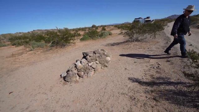 Three Winnebago Revels 4x4 Vans take on the El Camino Del Diablo of Southern Arizona смотреть онлайн