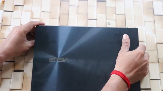 Asus Zenbook Duo 14" Core i5 10th Gen, Dual Screen Touch Pad Laptop | Unboxing and Review ( HINDI ) смотреть онлайн