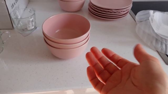 УБОРКА в Кухонном ШКАФЧИКЕ ?Мама Моет Посуду и РАССТАВЛЯЕТ по Полочкам смотреть онлайн