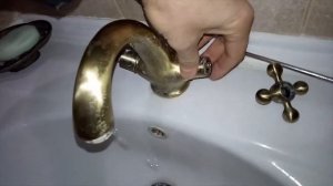 КАПАЕТ КРАН? Простой ремонт / How to fix a dripping tap