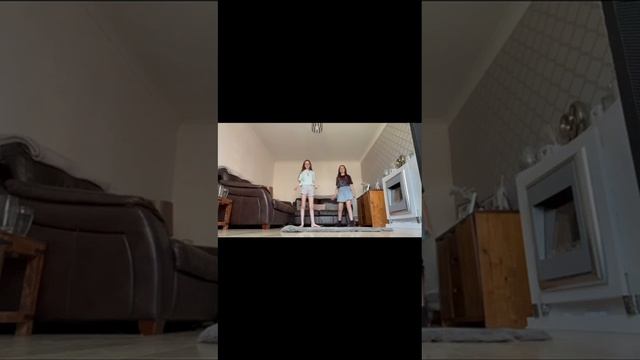 I'm just Ken bloopers dance смотреть онлайн