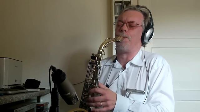 Aquilasax C-Melody - I will always love u смотреть онлайн