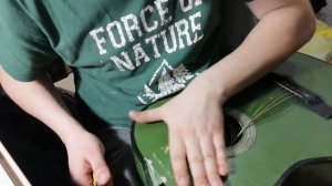 КАК ПРИЖАТЬ СТРУНЫ К ГРИФУ I БОРИСОВСКАЯ АКУСТИКА I УМЕНЬШЕНИЕ РАССТОЯНИЯ МЕЖДУ СТРУНАМИ И ЛАДАМИ