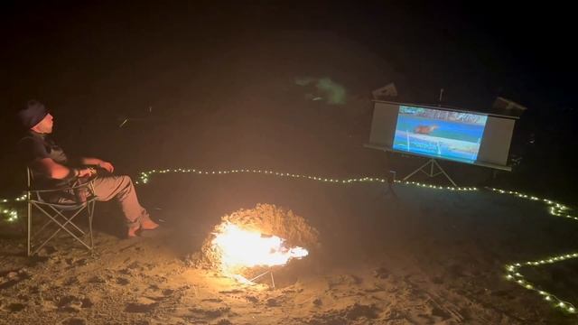 ДЕНЬ В ПАЛАТКЕ НА ПЛЯЖУ С КОМФОРТОМ/ SOLOCAMPING on the SEA shore and spending the NIGHT in a TENT смотреть онлайн