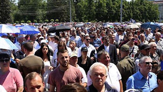 Сто человек задержаны на митингах в Нур-Султане и Алма-Ате смотреть онлайн