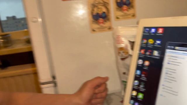 Бабушка нашла ноутбук дочери?????2 часть смотреть онлайн