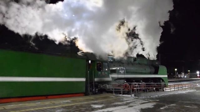 Отправление паровоза П36-0110 от станции Владимир / Steam train departure from Vladimir station смотреть онлайн