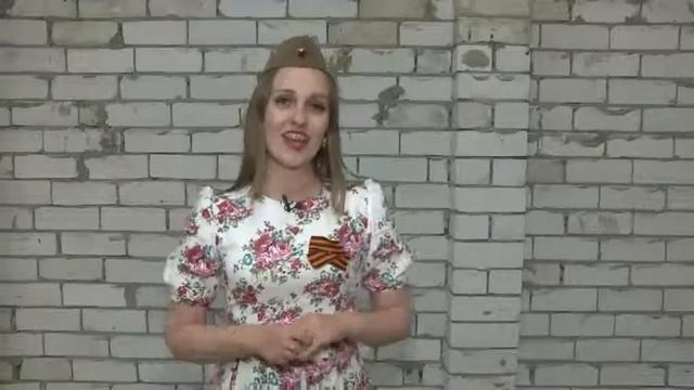 Марта Луканина читает стихотворение Юлии Друниной "Зинка" смотреть онлайн