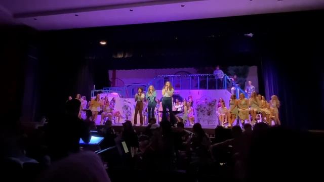 “Super Trouper” MAMMA MIA (Gabrielle Herzog, 2024) смотреть онлайн