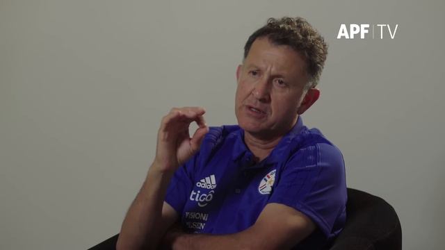 Vestuario Albirrojo - Entrevista al DT Juan Carlos Osorio (Parte 2) смотреть онлайн