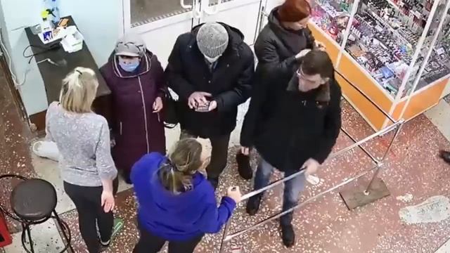 Вход В Торговый Центр По QR Коду смотреть онлайн