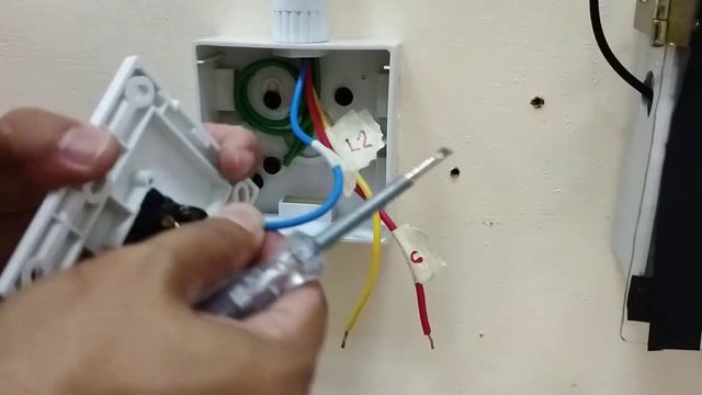 How to install Single gang 2 way switch / Suis 2 arah 1 pemetik смотреть онлайн