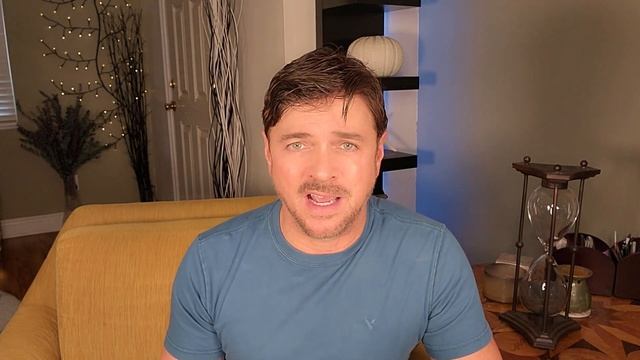 Reduce Face Wrinkles While Lifting Skin With This | Chris Gibson смотреть онлайн