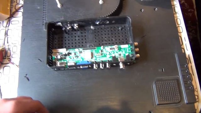 Цифровой телевизор с DVB-T2 из монитора! смотреть онлайн