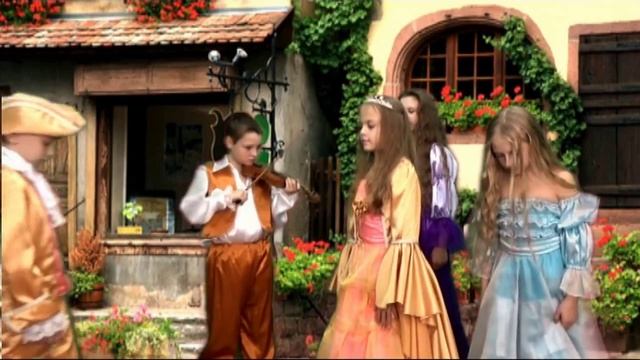 Облака или Все похожи друг на друга смотреть онлайн