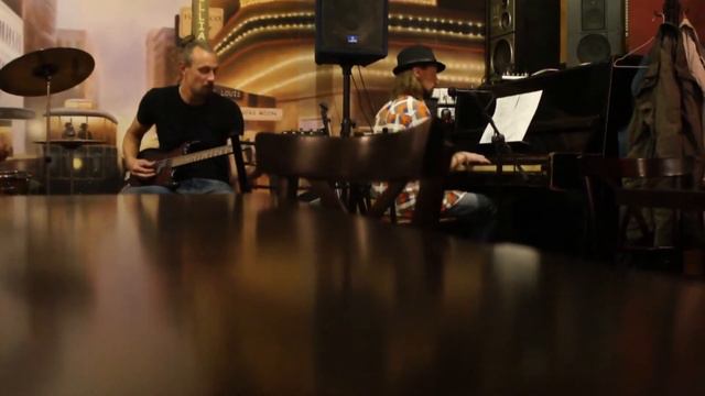Back Time (acoustic) - Мой друг (лучше всех играет блюз) смотреть онлайн