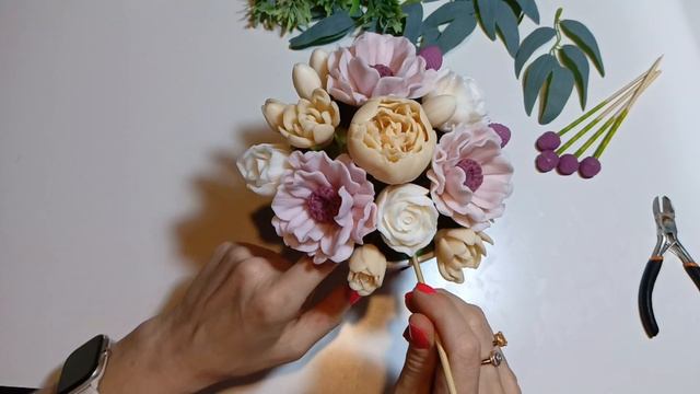 Букет из мыла в нежных оттенках смотреть онлайн