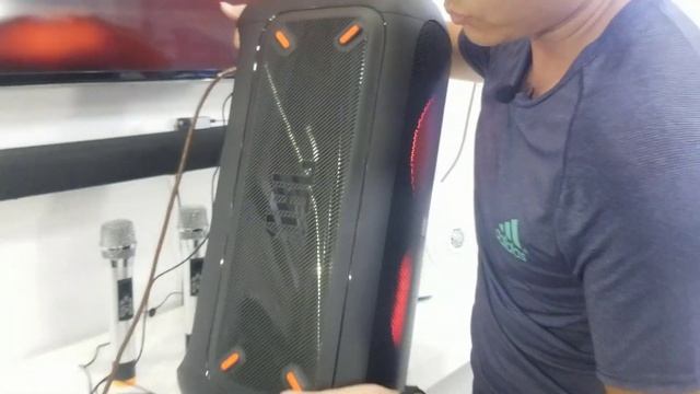 Hát karaoke bằng cặp loa JBL Partybox 100 tách kênh stereo смотреть онлайн