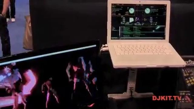 Novation Twitch with Serato Itch 2.1 Video plug-in @ Namm 2012 with DJKIT.TV смотреть онлайн