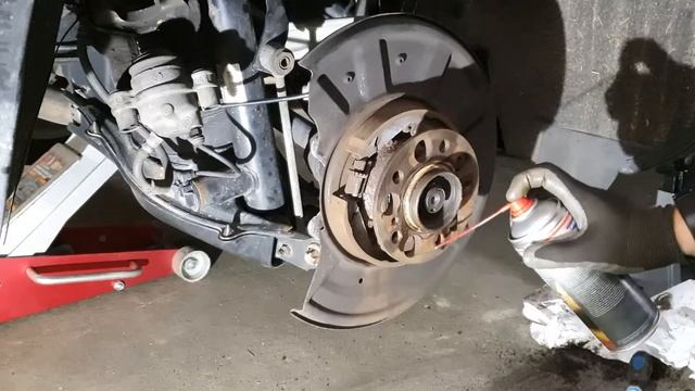 Mercedes CLS 350 Rear Brake Replacement