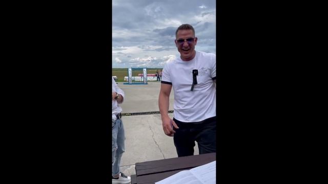 Курбан Омаров и его бывшая жена на площадке для прыжков с парашютом 5 08 21 смотреть онлайн