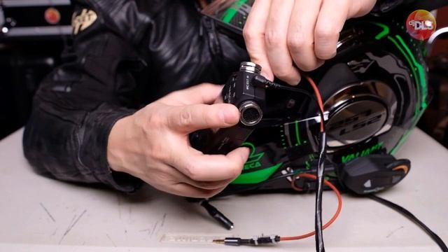 GET THE BEST SOUND FOR YOUR MOTOVLOGS! Helmet Setup Tutorial смотреть онлайн