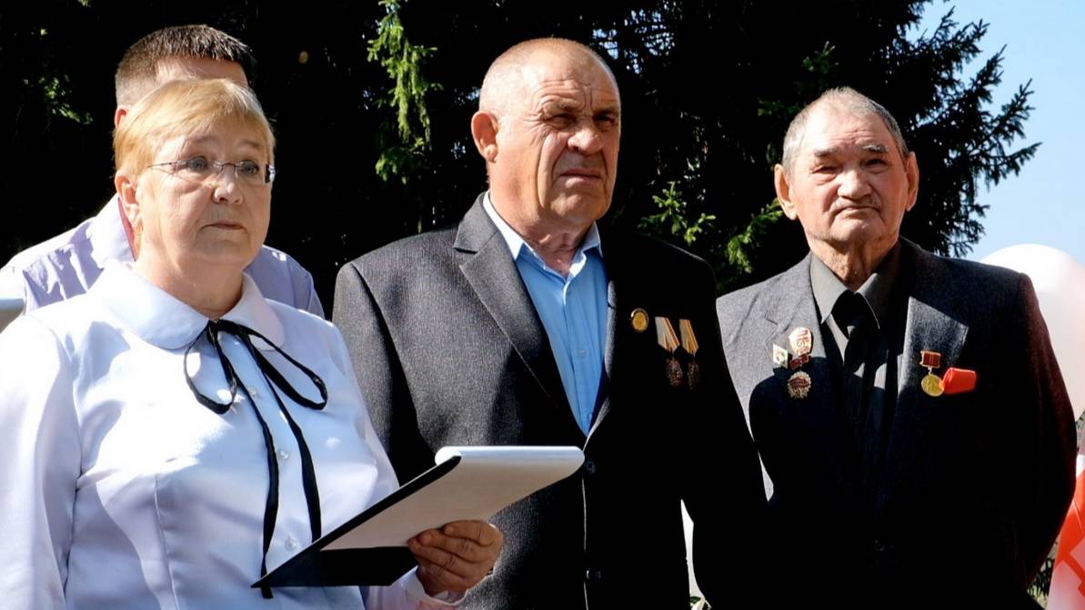 В селе ОШЛАНЬ торжественно открыли памятник. смотреть онлайн