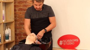 Урок №1 Как правильно мыть голову. Школа парикмахеров «Scissors».