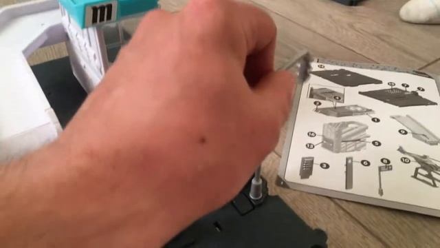 Игровой набор Matchbox - Станция скорой помощи / Распаковка