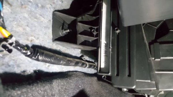 Datsun Go Go+/ Cross / Nissan March Air filter & cabin filter replacement