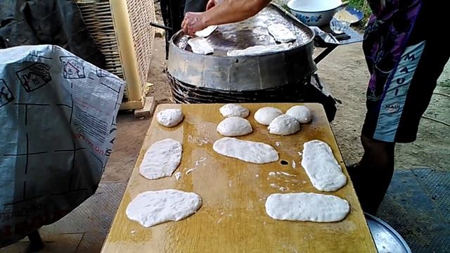 Лепешки на сухой сковороде смотреть онлайн