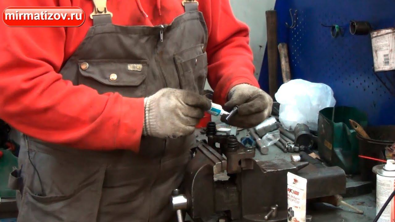 Передний суппорт: переборка и смазка направляющих