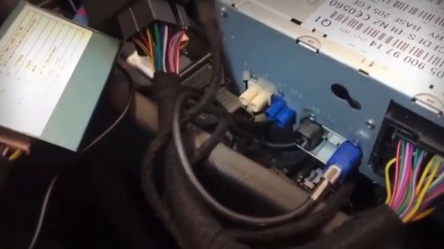 Установка камер переднего и заднего вида в Мерседес W205 смотреть онлайн